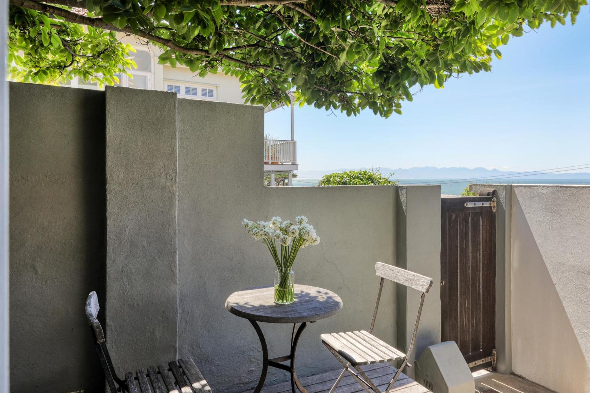 Behr Road Apartment With Sea View Patio Kapské Město Exteriér fotografie